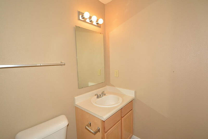 2,370/Mo, 6792 W Raleigh Dr McCordsville, IN 46055 Bathroom View 2