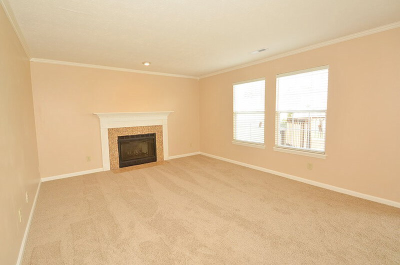 1,660/Mo, 10211 Carmine Dr Noblesville, IN 46060 Family Room View