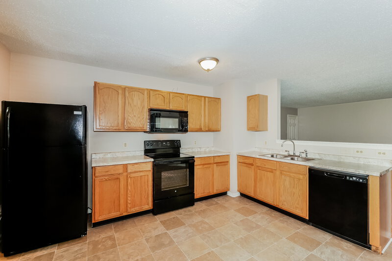 1,920/Mo, 6432 Nightshade Dr Indianapolis, IN 46237 Misc View 5