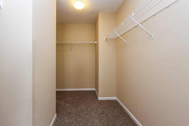 1,895/Mo, 15410 Dry Creek Rd Noblesville, IN 46060 Walk In Closet View
