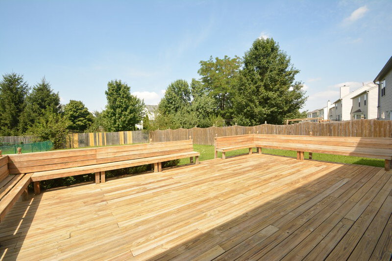 1,880/Mo, 3208 Weller Dr Indianapolis, IN 46268 Deck View