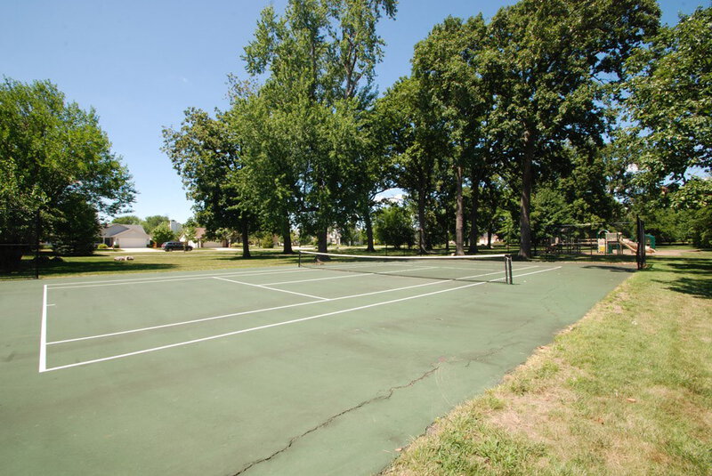 1,720/Mo, 12951 Rawlings Ct Fishers, IN 46038 Tennis Court View
