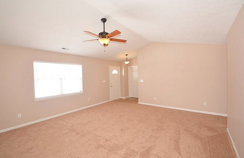 1,575/Mo, 2515 Gadwall Cir Indianapolis, IN 46234 Great Room View 2