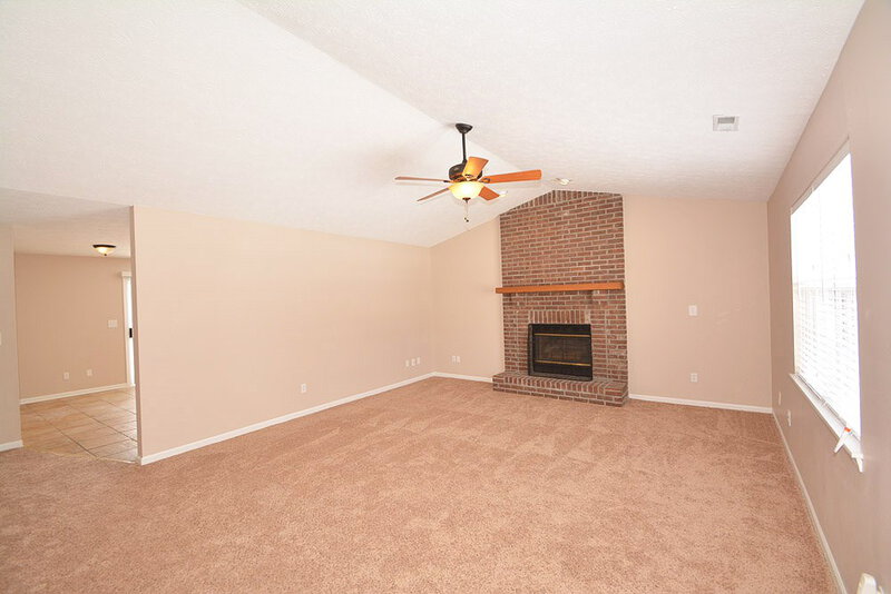 1,575/Mo, 2515 Gadwall Cir Indianapolis, IN 46234 Great Room View 4