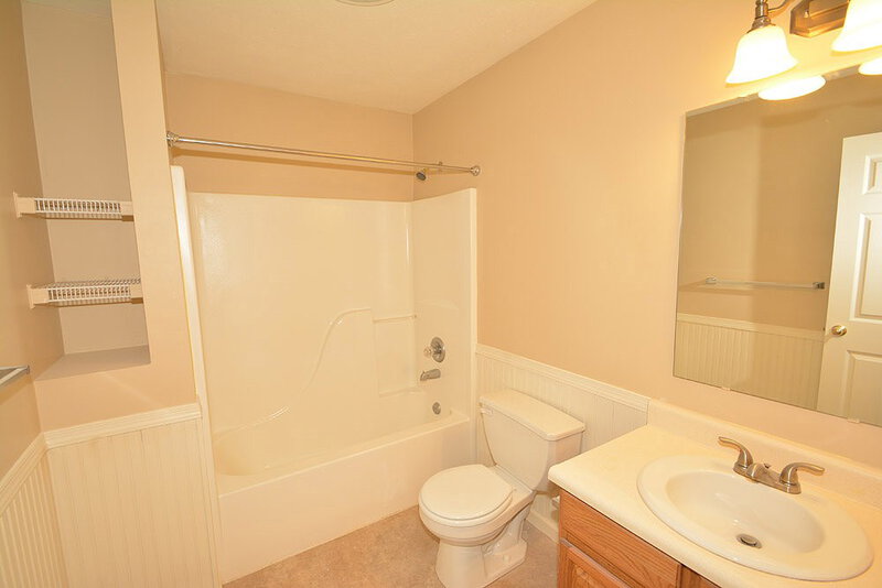 1,570/Mo, 2220 Ring Necked Dr Indianapolis, IN 46234 Bathroom View
