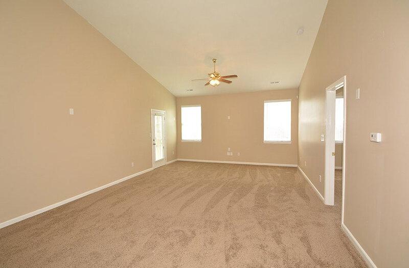 2,020/Mo, 9705 Thomas Ln Avon, IN 46123 Great Room View 2