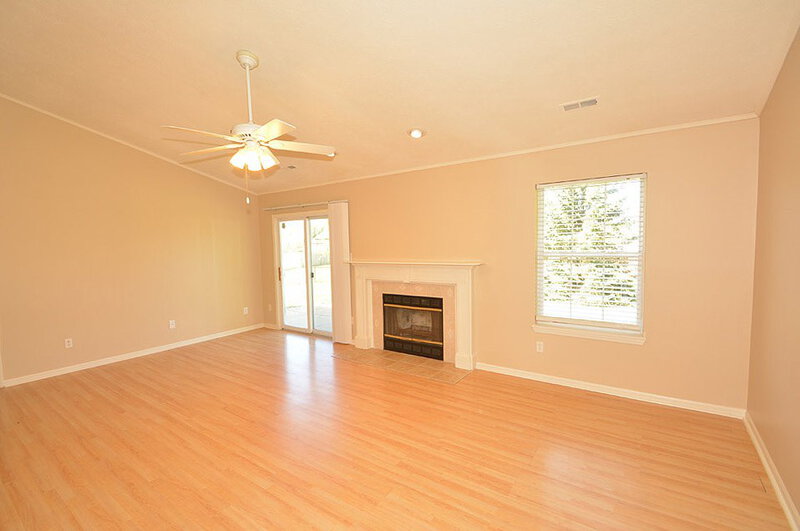 1,490/Mo, 7968 Sugar Berry Ct Indianapolis, IN 46236 Great Room View