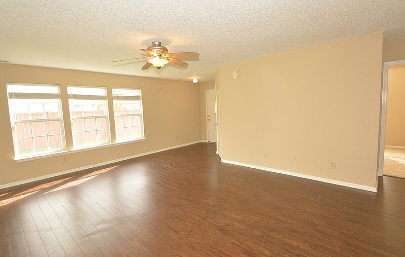 1,745/Mo, 10356 Cotton Blossom Dr Fishers, IN 46038 Great Room View 2