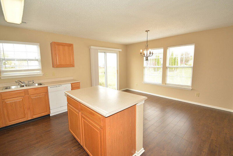 1,745/Mo, 10356 Cotton Blossom Dr Fishers, IN 46038 Kitchen View 5