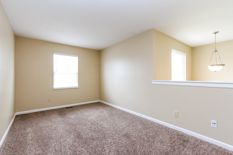 1,740/Mo, 11407 Seabiscuit Dr Noblesville, IN 46060 Living Room View 2