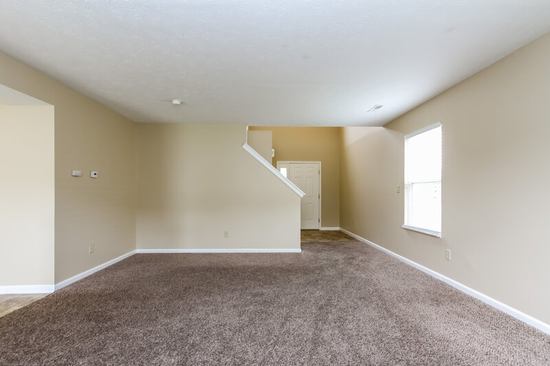 1,740/Mo, 11407 Seabiscuit Dr Noblesville, IN 46060 Living Room View 3
