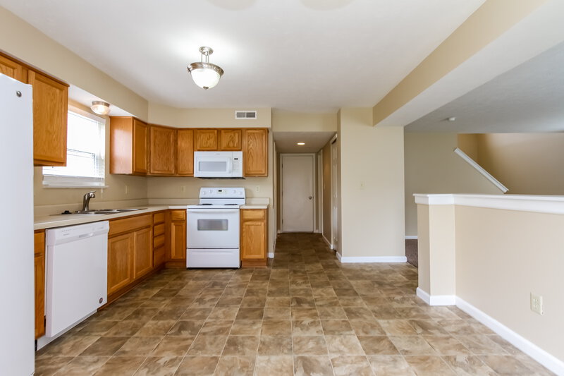 1,740/Mo, 11407 Seabiscuit Dr Noblesville, IN 46060 Kitchen View 2