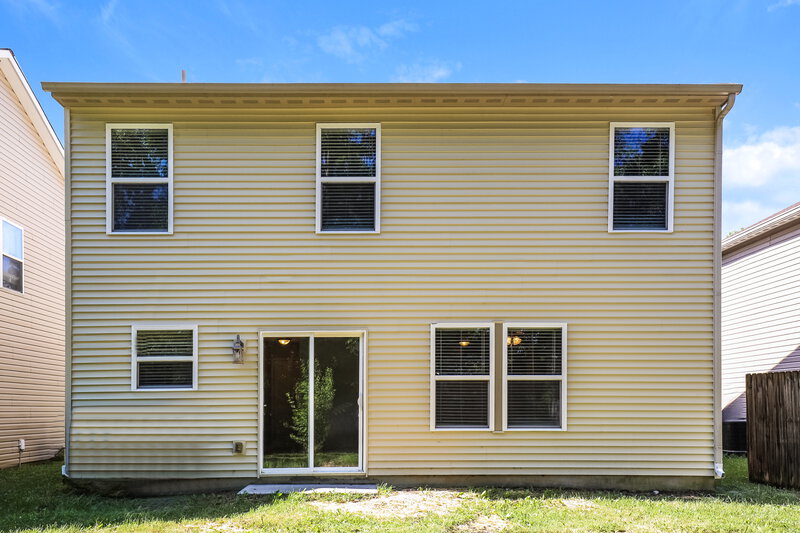 1,910/Mo, 1192 N Aberdeen Dr Franklin, IN 46131 Rear View