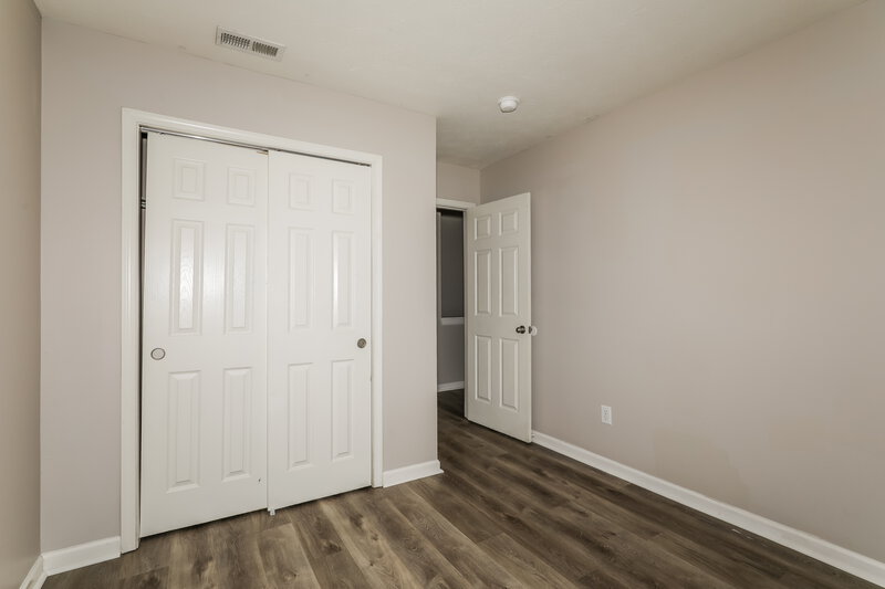 1,850/Mo, 2409 Woodfield Blvd Franklin, IN 46131 Bedroom View 3