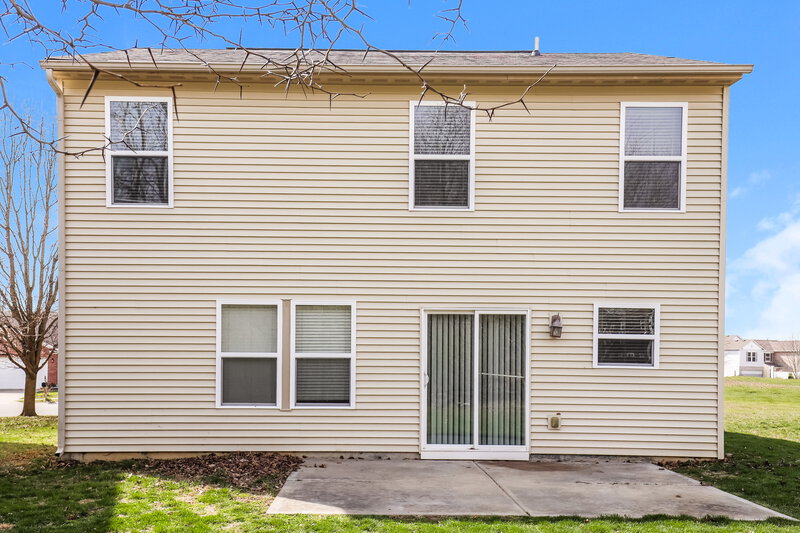 1,850/Mo, 2409 Woodfield Blvd Franklin, IN 46131 Rear View