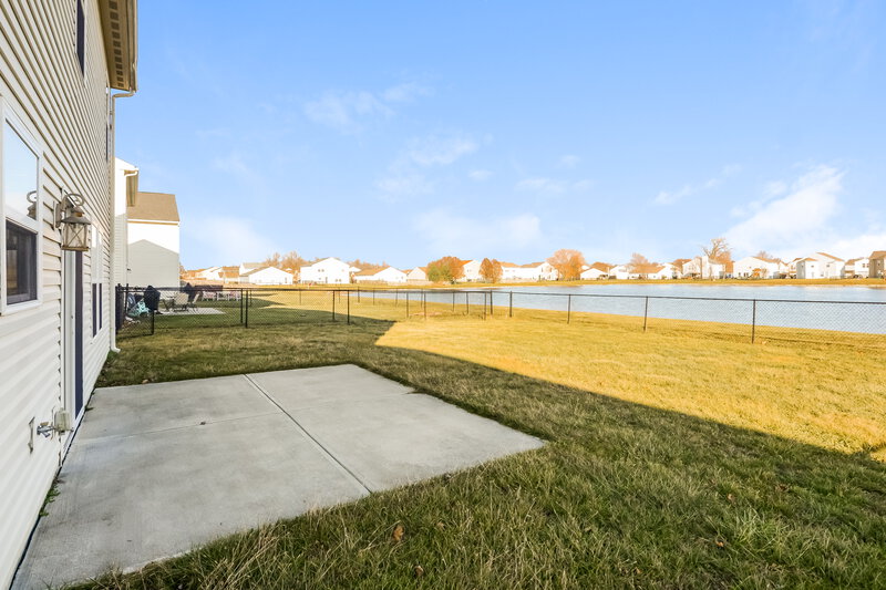 1,800/Mo, 3347 Black Forest Ln Indianapolis, IN 46239 Rear View