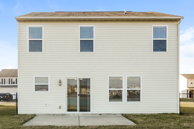 1,800/Mo, 3347 Black Forest Ln Indianapolis, IN 46239 Rear View 2