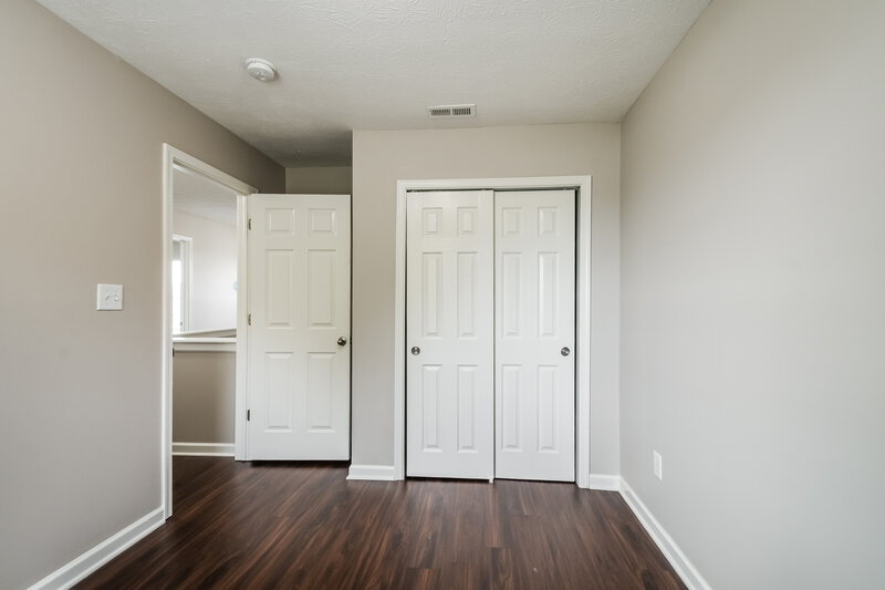 1,895/Mo, 3039 Brandenburg Dr Indianapolis, IN 46239 Misc View 5