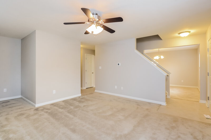 1,925/Mo, 2349 Bridlewood Dr Franklin, IN 46131 Living Room View