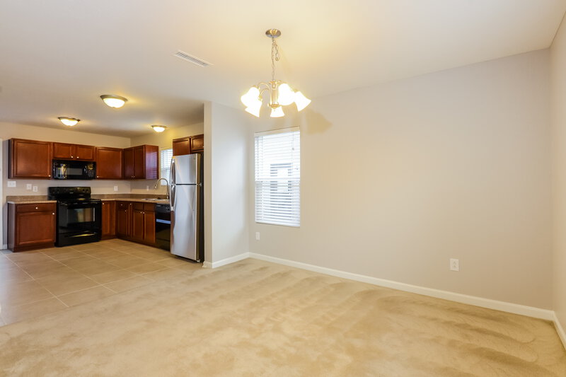 1,925/Mo, 2349 Bridlewood Dr Franklin, IN 46131 Dining Room View