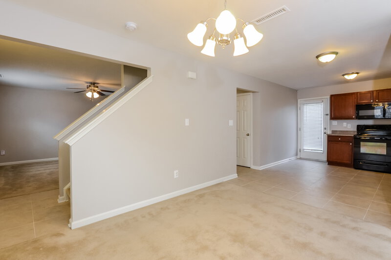 1,925/Mo, 2349 Bridlewood Dr Franklin, IN 46131 Dining Room View 2