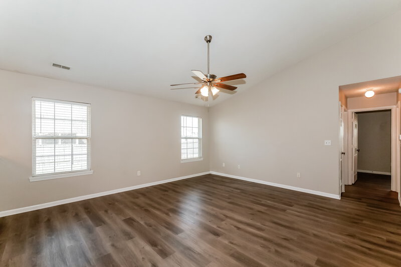 2,020/Mo, 5298 Gateway Ave Noblesville, IN 46062 Living Room View