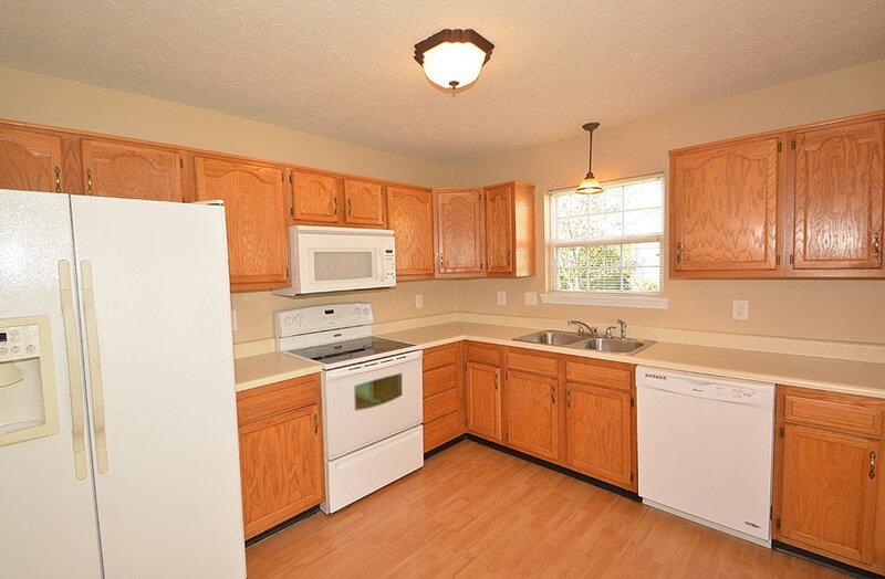 1,745/Mo, 5298 Gateway Ave Noblesville, IN 46062 Kitchen View 2