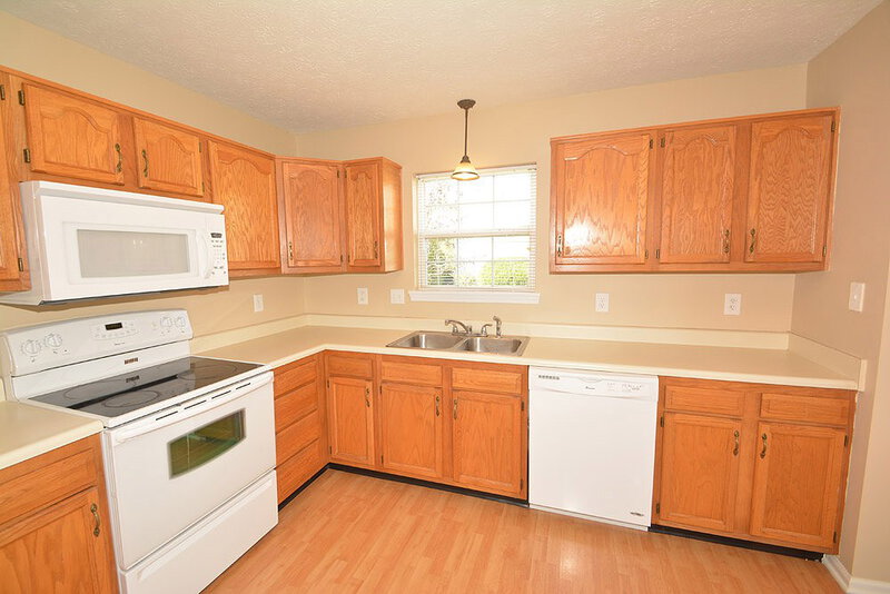 1,745/Mo, 5298 Gateway Ave Noblesville, IN 46062 Kitchen View 3