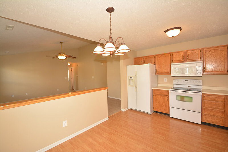 1,745/Mo, 5298 Gateway Ave Noblesville, IN 46062 Breakfast Area View 2