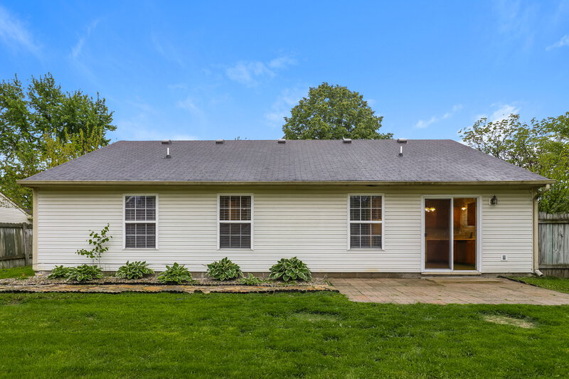 1,965/Mo, 5298 Gateway Ave Noblesville, IN 46062 Rear View