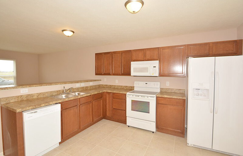 1,695/Mo, 867 Brookshire Dr Franklin, IN 46131 Kitchen View 2