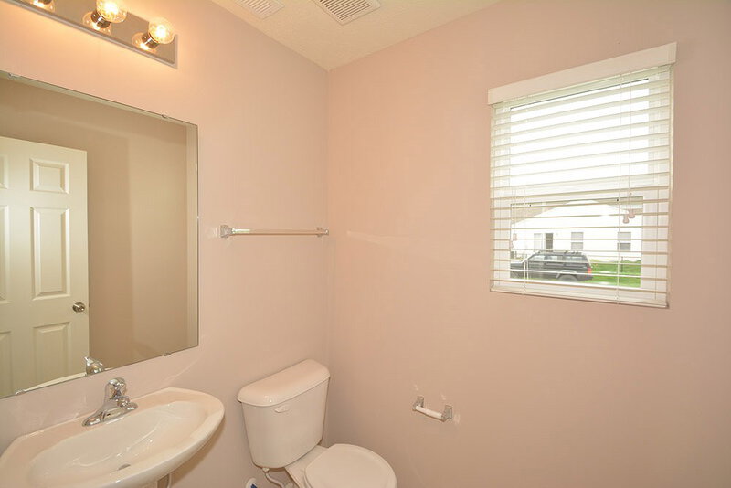 1,695/Mo, 867 Brookshire Dr Franklin, IN 46131 Bathroom View