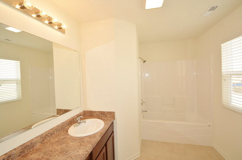1,690/Mo, 8129 Grove Berry Way Indianapolis, IN 46239 Master Bathroom View