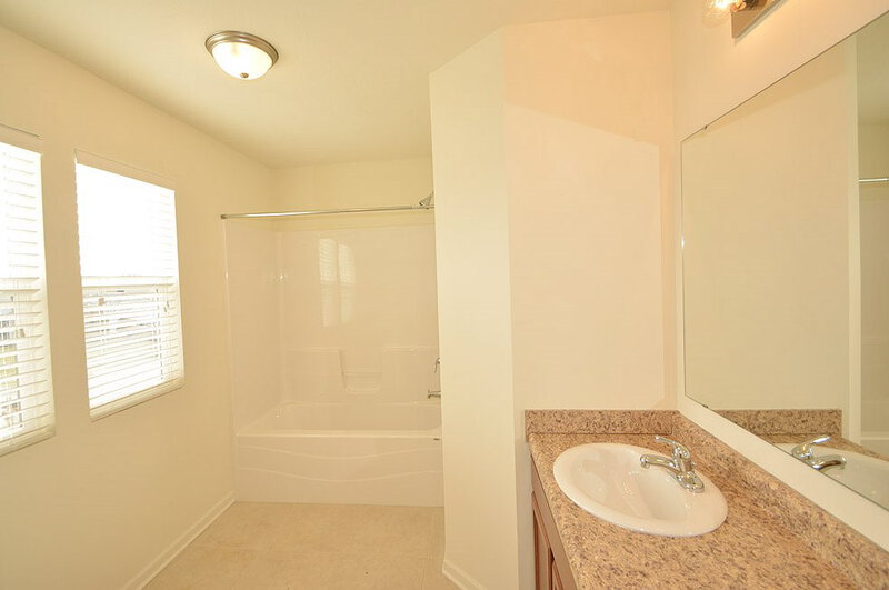 1,670/Mo, 3212 Cork Bend Dr Indianapolis, IN 46239 Master Bathroom View 2