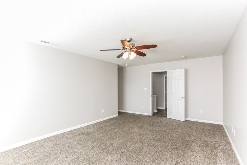 1,920/Mo, 8110 Grove Berry Dr Indianapolis, IN 46239 Main Bedroom View
