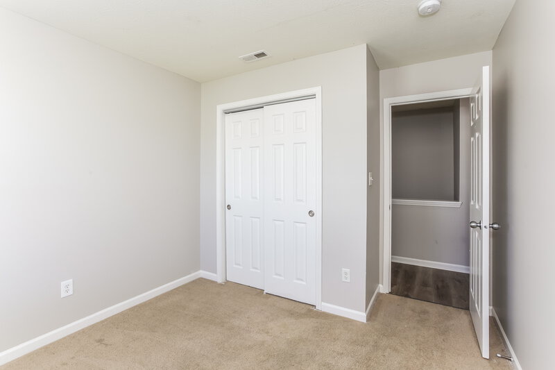 1,920/Mo, 8110 Grove Berry Dr Indianapolis, IN 46239 Bedroom View 3
