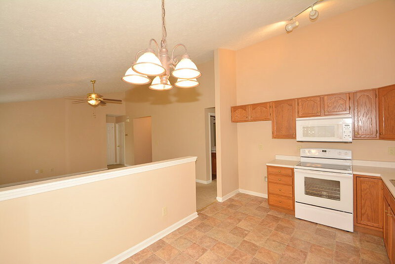 1,420/Mo, 2240 Tansel Grove Ln Indianapolis, IN 46234 Breakfast Area View 2