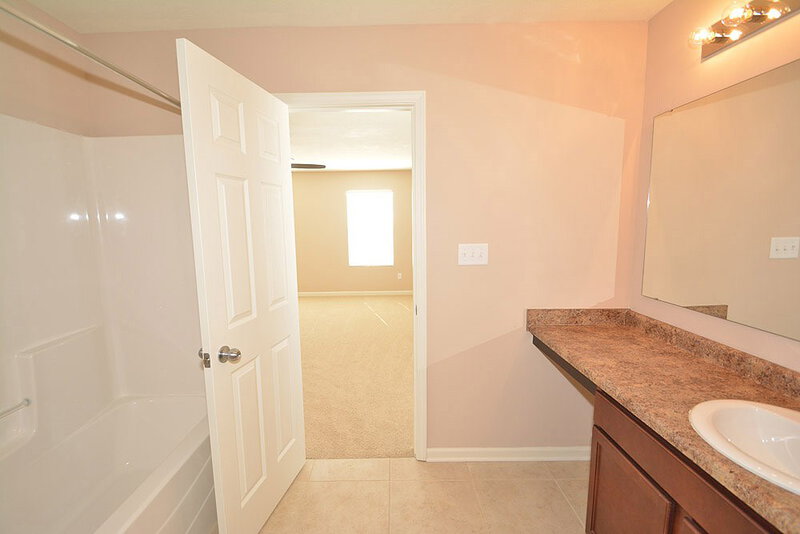 1,750/Mo, 8116 Grove Berry Way Indianapolis, IN 46239 Master Bathroom View