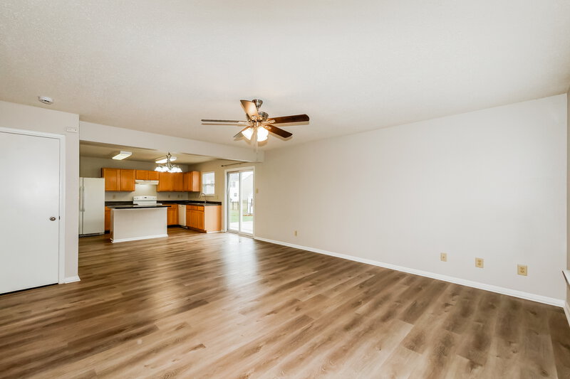 1,890/Mo, 5874 N Quincy Dr McCordsville, IN 46055 Living Room View