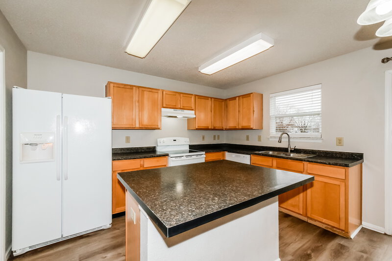 1,890/Mo, 5874 N Quincy Dr McCordsville, IN 46055 Kitchen View