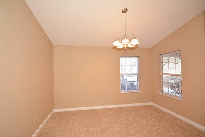 1,580/Mo, 12238 Fireberry Ct Indianapolis, IN 46236 Dining Room View 3
