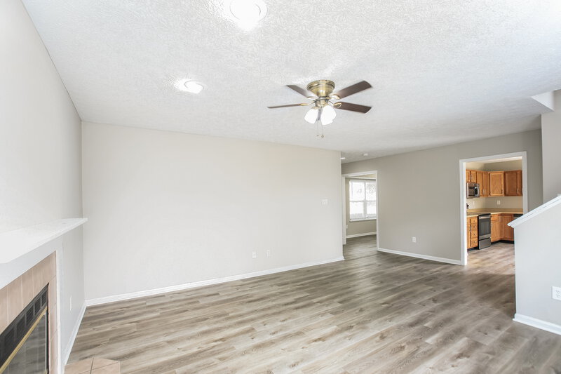 1,975/Mo, 9715 Claymore Dr Fishers, IN 46038 Living Room View