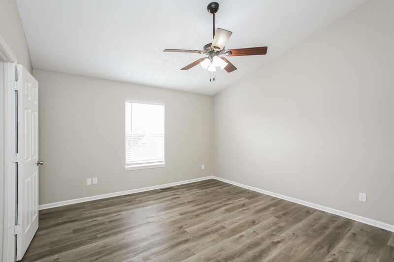 1,975/Mo, 9715 Claymore Dr Fishers, IN 46038 Main Bedroom View