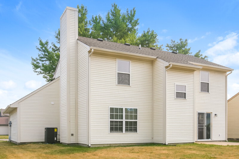 1,975/Mo, 9715 Claymore Dr Fishers, IN 46038 Rear View 2