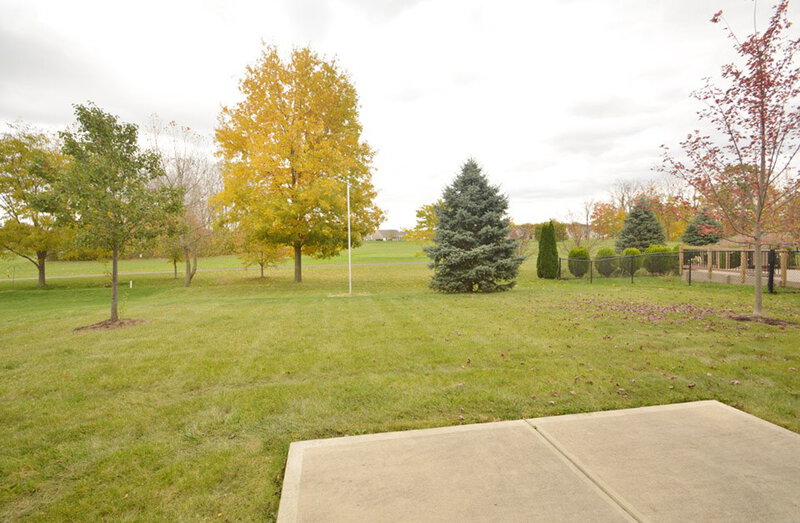 1,905/Mo, 19024 Prairie Crossing Dr Noblesville, IN 46062 Yard View 2