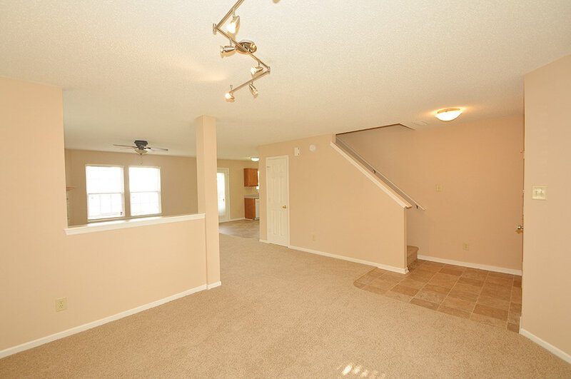 1,495/Mo, 10384 Carrington Way Indianapolis, IN 46234 Living Room View 2