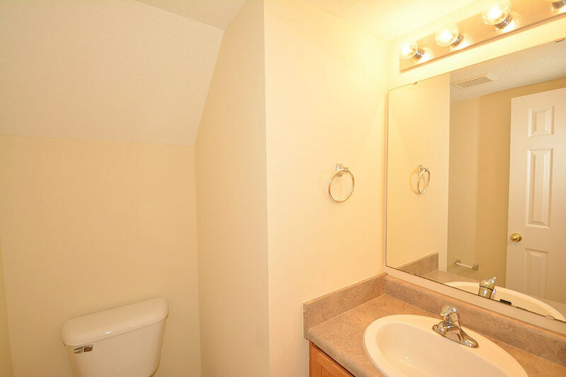 1,620/Mo, 11404 Seabiscuit Dr Noblesville, IN 46060 Bathroom View