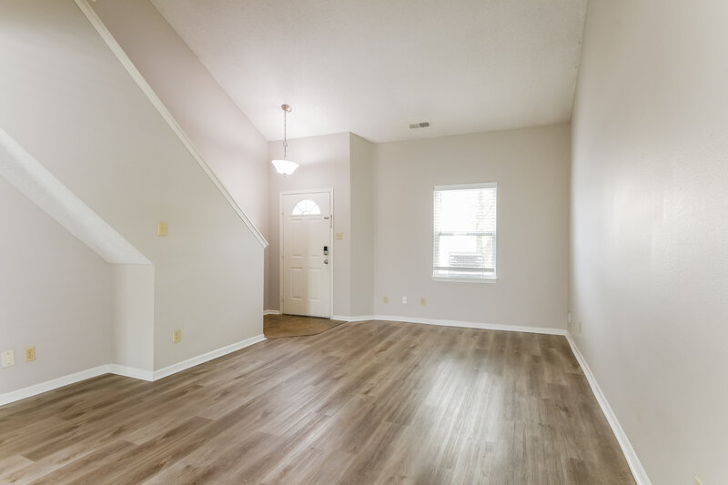 1,830/Mo, 2150 Summer Breeze Way Greenwood, IN 46143 Living Room View 2