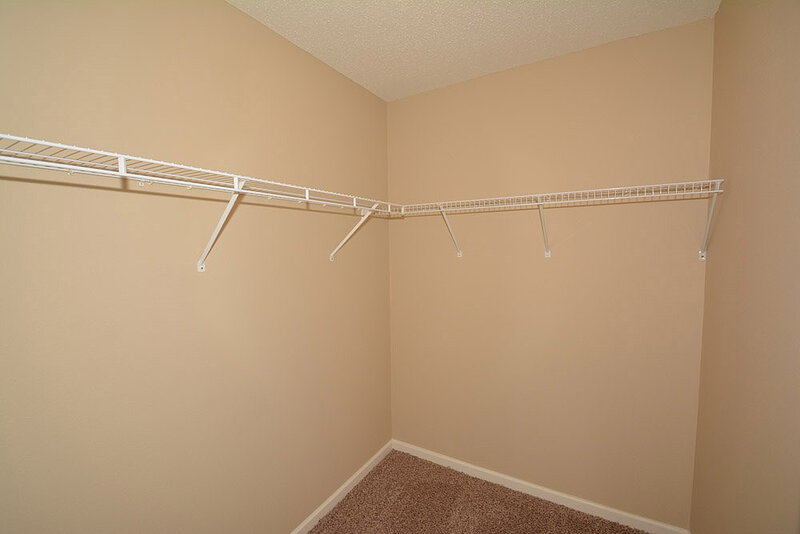 1,535/Mo, 636 Cloverfield Ln Greenwood, IN 46143 Master Closet View