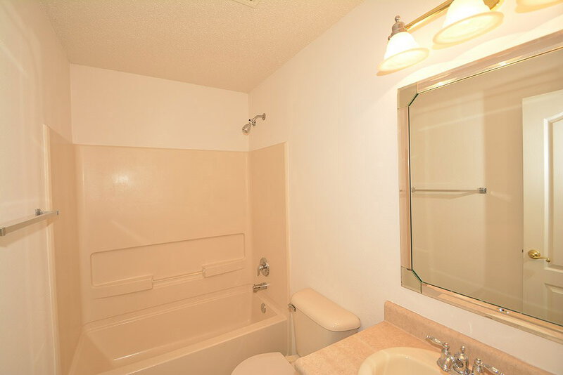 1,890/Mo, 8433 Ash Grove Dr Camby, IN 46113 Bathroom View